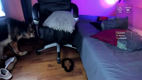 Snapshot of desi_latin chatting on 04.24.26 NTMY guys im a kinda desi from Medellin online show from 04.24.26