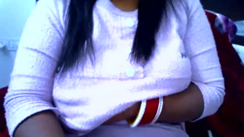 Snapshot of desi_punjabn chatting on 02.19.25 simran online show from 02.19.25