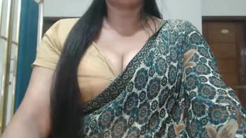 Snapshot of desimaisa130 chatting on 03.15.26 Maisa online show from 03.15.26