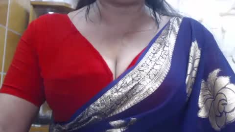 Snapshot of desimaisa130 chatting on 06.29.26 Maisa online show from 06.29.26