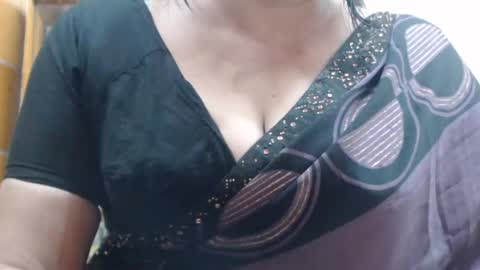 Snapshot of desimaisa130 chatting on 07.14.26 Maisa online show from 07.14.26
