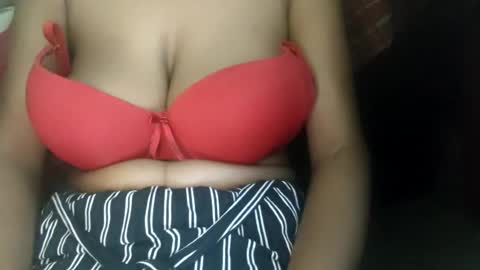 Snapshot of desiprincess35 chatting on 06.23.26 desiprincess35 online show from 06.23.26