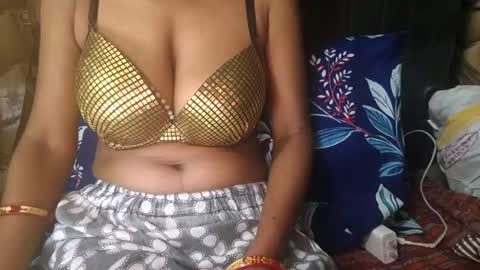 Snapshot of desiprincess35 chatting on 07.15.26 desiprincess35 online show from 07.15.26
