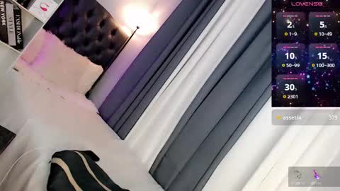 Snapshot of desirable_rica chatting on 01.30.25 desirable_rica online show from 01.30.25