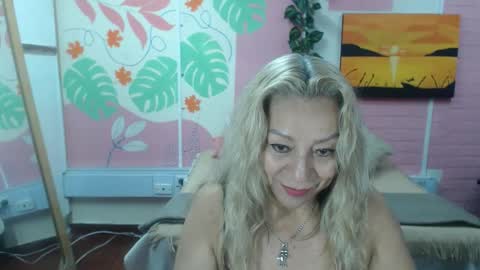 Snapshot of desire_latin chatting on 05.04.26 VALERIA online show from 05.04.26