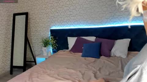 Snapshot of desiree_doll chatting on 02.08.26 Gill online show from 02.08.26