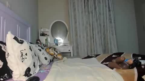 desirepeace online show from 04.04.26