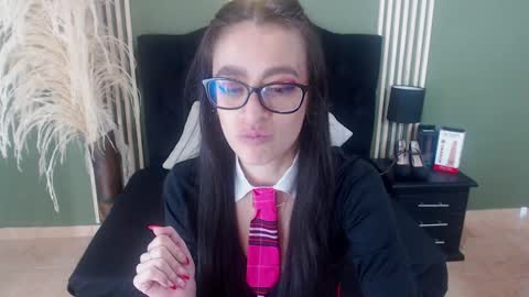 Snapshot of desiring__angel chatting on 02.01.25 Desiring Angel online show from 02.01.25