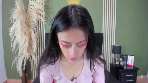 Snapshot of desiring__angel chatting on 02.25.25 Desiring Angel online show from 02.25.25