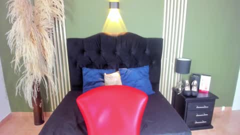 Snapshot of desiring__angel chatting on 02.27.25 Desiring Angel online show from 02.27.25