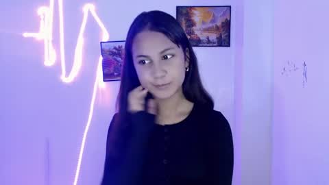 Snapshot of dess_morena chatting on 07.10.26 Dess online show from 07.10.26