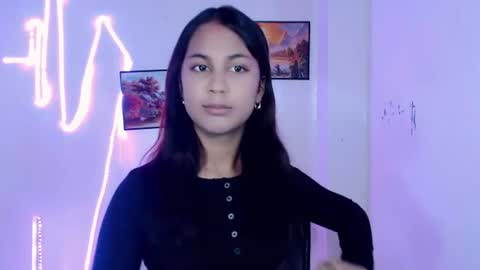Snapshot of dess_morena chatting on 07.13.26 Dess online show from 07.13.26
