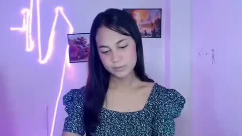 Snapshot of dess_morena chatting on 07.18.26 Dess online show from 07.18.26