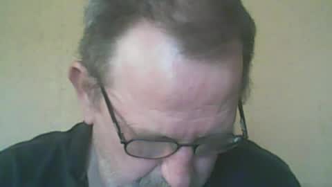 Snapshot of destelp chatting on 06.20.26 destelp online show from 06.20.26