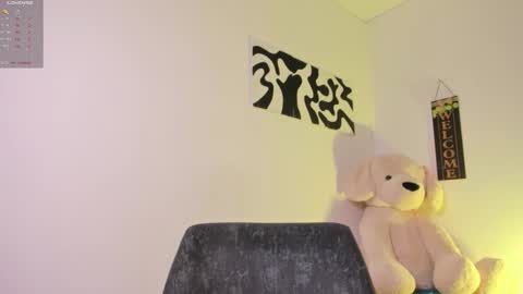 Snapshot of desty_y chatting on 02.01.26 desty_y online show from 02.01.26