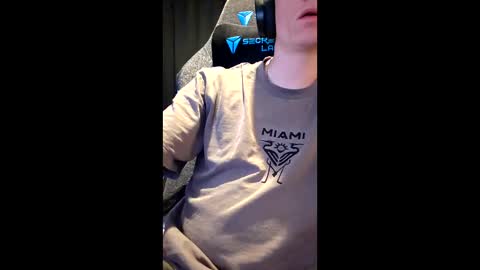 Snapshot of detoxicss chatting on 05.22.26 detoxicss online show from 05.22.26