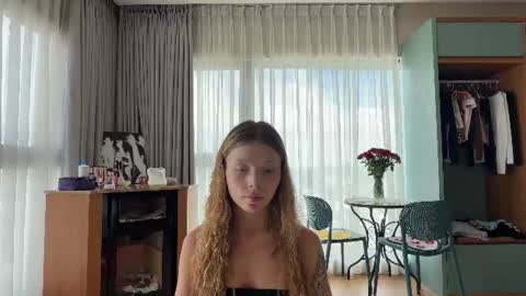 Snapshot of deva_alice chatting on 07.13.26 Id be happy to have a steamy stream girl online show from 07.13.26