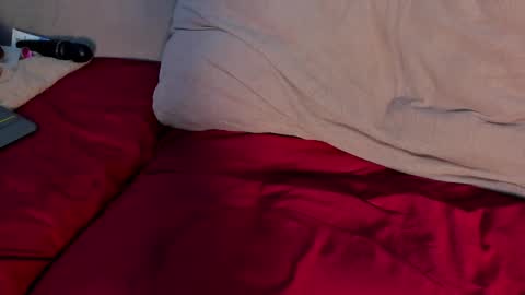 Deva Blue online show from 03.04.25