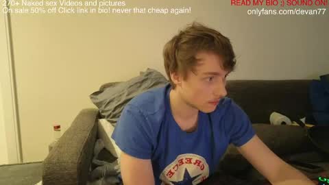 Snapshot of devantheplug chatting on 05.09.26 Devan online show from 05.09.26