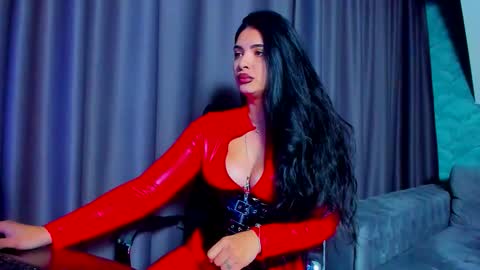 Snapshot of devashaqueen chatting on 11.24.25 Devasha online show from 11.24.25