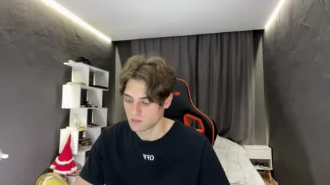 devilnut1 online show from 11.22.25