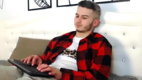 devin_ho online show from 03.03.25