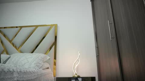 Devin Hunter online show from 09.30.25