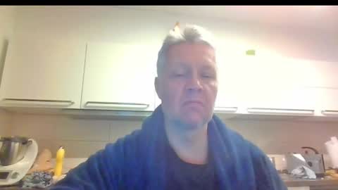 Snapshot of devon_nite chatting on 12.21.24 Devon online show from 12.21.24