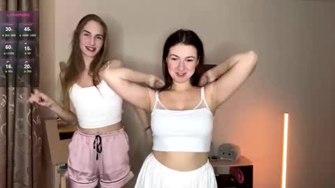 Snapshot of devpip chatting on 11.28.25 Pippi online show from 11.28.25