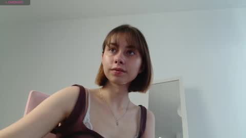 Snapshot of dewkiss chatting on 10.31.25 dewkiss online show from 10.31.25