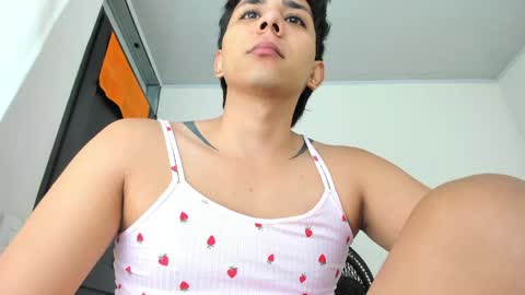 thumb up me please its important online show from 04.02.26