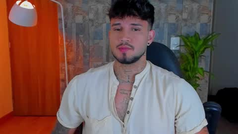 JULIAN online show from 11.11.25