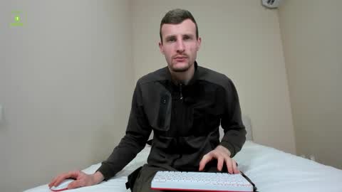 Snapshot of deymond_russo chatting on 02.19.26 deymond_russo online show from 02.19.26