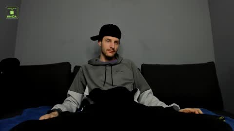 Snapshot of deymond_russo chatting on 02.25.26 deymond_russo online show from 02.25.26