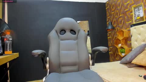 Snapshot of deyy_madisson chatting on 01.29.25 Madisson online show from 01.29.25