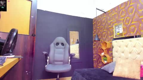 Snapshot of deyy_madisson chatting on 03.06.25 Madisson online show from 03.06.25