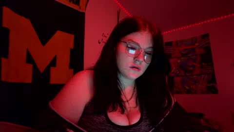 Snapshot of dezzydez354 chatting on 02.18.26 dezzydez354 online show from 02.18.26