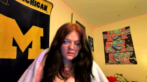 Snapshot of dezzydez354 chatting on 02.20.26 dezzydez354 online show from 02.20.26