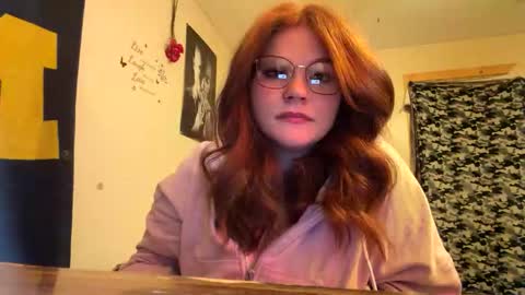 Snapshot of dezzydez354 chatting on 02.22.26 dezzydez354 online show from 02.22.26