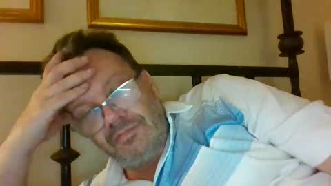 Snapshot of dfwgonewrong chatting on 04.10.26 dfwgonewrong online show from 04.10.26
