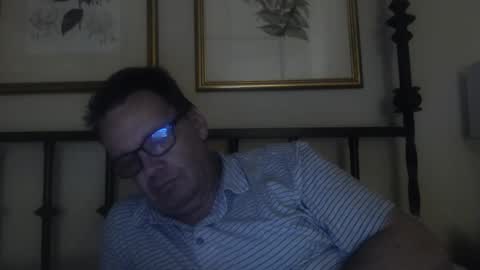 Snapshot of dfwgonewrong chatting on 04.13.26 dfwgonewrong online show from 04.13.26
