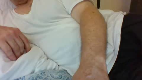 Snapshot of dfwgonewrong chatting on 05.22.26 dfwgonewrong online show from 05.22.26