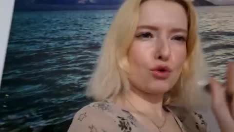 Snapshot of dgesika254182 chatting on 01.26.25 dgesika254182 online show from 01.26.25