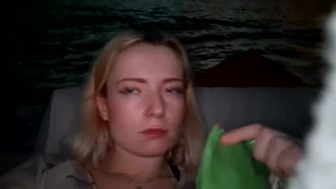 Snapshot of dgesika254182 chatting on 01.27.25 dgesika254182 online show from 01.27.25