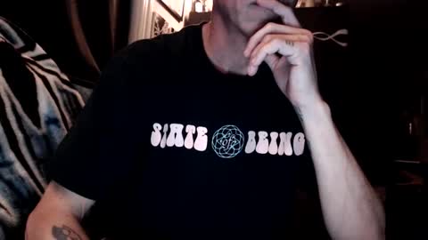 Snapshot of dgoldenrod chatting on 01.18.25 D online show from 01.18.25