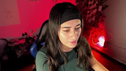 dhaniela naugthy online show from 11.20.25