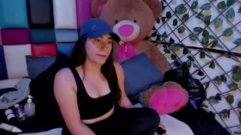 dhaniela naugthy online show from 02.03.26