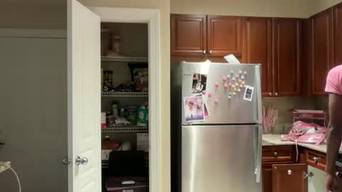 Dolly online show from 02.04.26