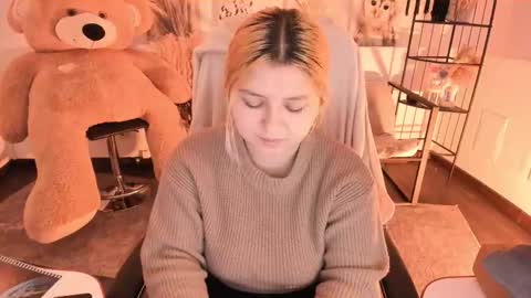 Snapshot of diaangell chatting on 01.09.26 Dia online show from 01.09.26