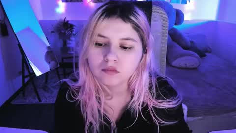 Snapshot of diaangell chatting on 02.28.26 Dia online show from 02.28.26